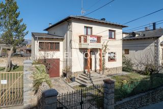 House in Carrer cadí 9. Casa señorial cerca al lago de puigcerdà