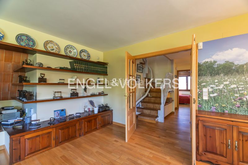 Foto 5016e076-53ef-40bd-8494-0e2710e62a59. Casa amb xemeneia calefacció aparcament a Puigcerdà