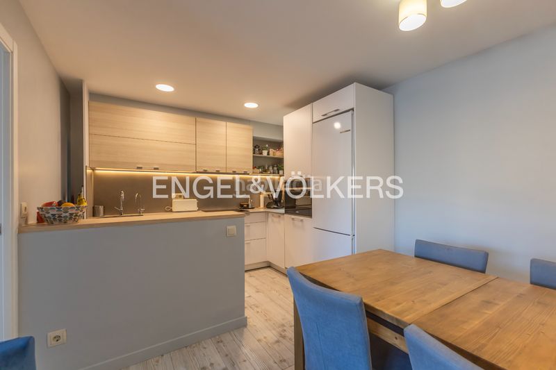 Foto 9b25b346-27e0-4baf-b85e-488fe48ab1a2. Apartament amb calefacció piscina a Puigcerdà