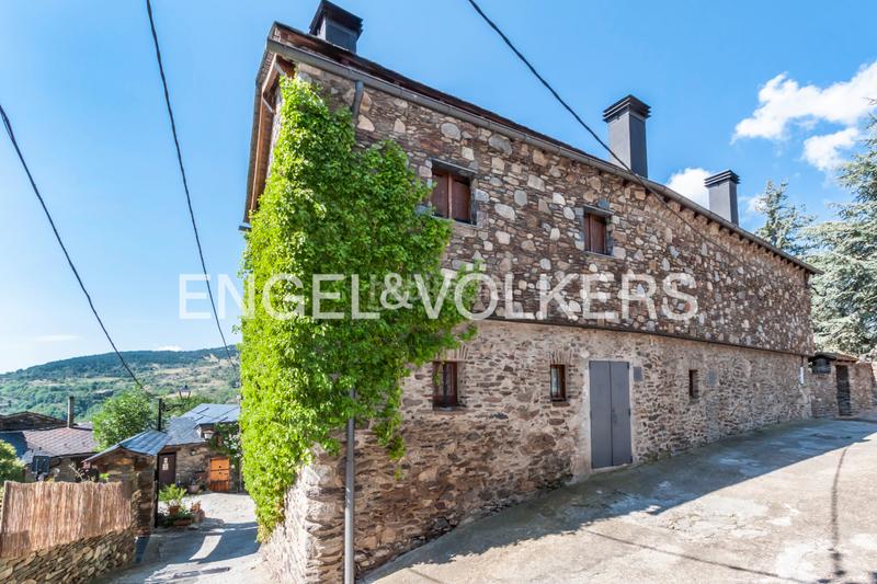 Foto d1698e92-bb76-4c23-8b8f-913e36698fc2. Casa encantadora casa rústica en pueblo de montaña - en Meranges