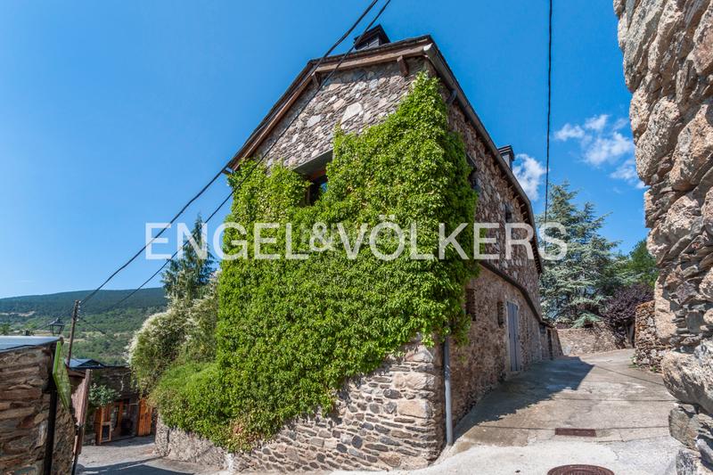 Foto f4a98c5a-c949-4c0a-8931-c5f6f0a88e02. Casa encantadora casa rústica en pueblo de montaña - en Meranges