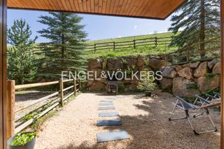 Appartamento  Carrer font canaleta 7. Apartamento a pie de pistas y con jardín privado