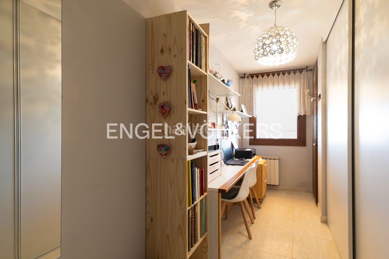 Foto 3cd52c7c-5324-47e3-beba-d37af7565f34. Apartament a carrer alfons i 42 a Puigcerdà