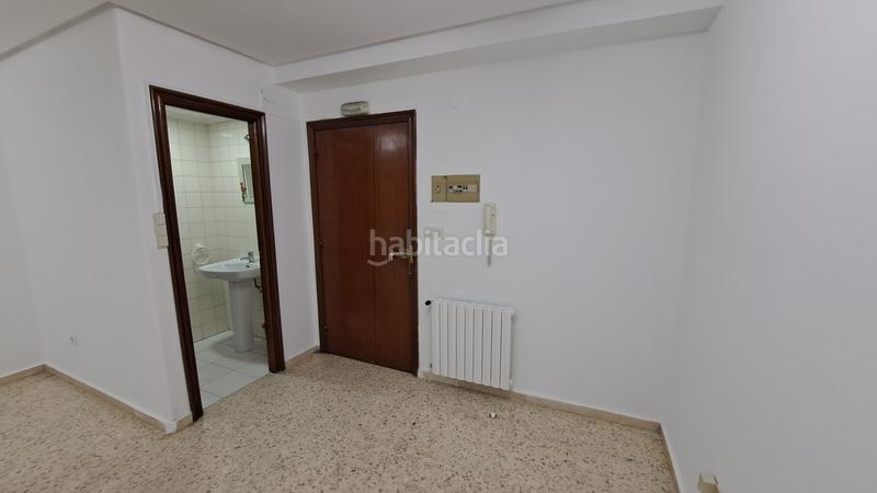 Foto cda2ca09-84fb-40a4-8826-0a21bc3e3914. Location local commercial dans Centro Ourense