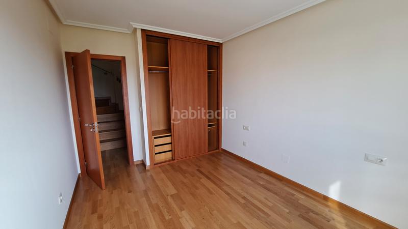 Foto d693bedd-4e89-409b-a035-6ec787fdb088. Location duplex dans rúa río limia 15 dans Ventiun Ourense