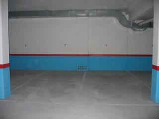 Car parking in Posío