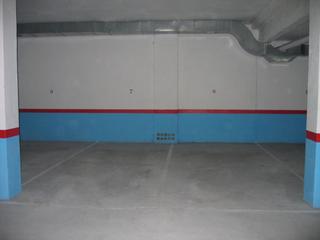 Car parking in Rúa Río Limia