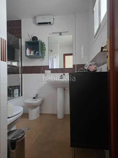 Foto c556d0d6-9166-41b5-b01b-c8b97e208051. Casa adosada  en Consolación Utrera