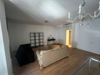 Rent Flat in Centro. Piso en el centro