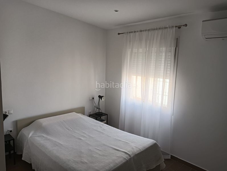 Foto e1d3c303-6b47-45f4-bf92-a918fafb0ce6. Lloguer pis a Centro Utrera