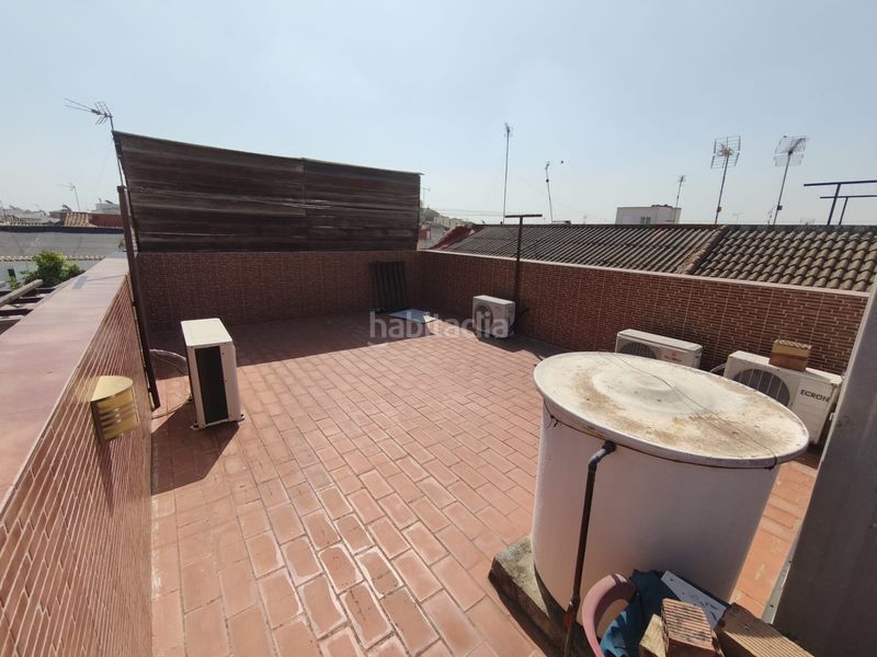 Foto 6cfb06f4-0ca8-4aae-b34a-acc5223ebb05. Casa adossada a Centro Utrera