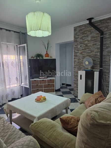 Foto d337f809-5562-4c48-b4c2-dae34c5baab2. Casa a Salesianos Utrera