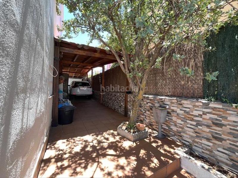 Foto b9e96302-a6f1-4111-99b9-5b3d89ea4dd4. Chalet venta de espectacular chalet independiente en la zubia. en Zubia (La)