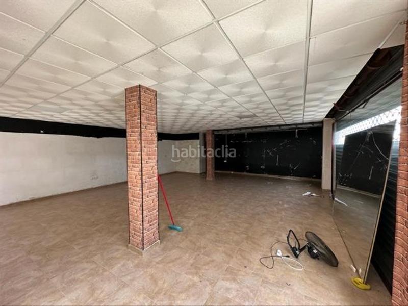 Foto c2389556-80ce-4249-aaa5-3d8706a38cb4. Lloguer local comercial a La Zubia Ciudad Zubia (La)