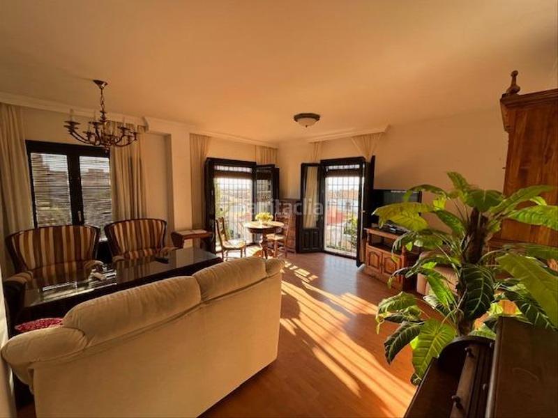 Foto a8c389ac-32e4-4d2f-8e67-22ad9c81b8eb. Piso gran piso en venta en pleno centro de la zubia en Zubia (La)