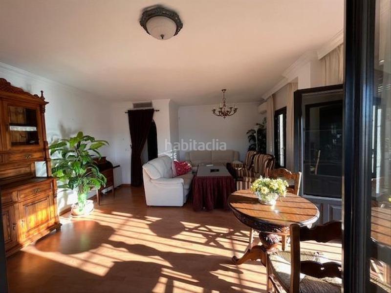Foto b71ec0e7-7ab0-4eb4-b89b-5730a2081680. Piso gran piso en venta en pleno centro de la zubia en Zubia (La)