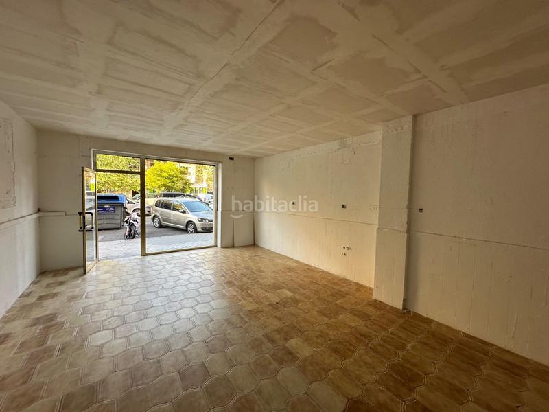 Foto 0e9175e3-5d03-4972-be74-0238fcd2d328. Local comercial a Barrio de Zaidín Granada