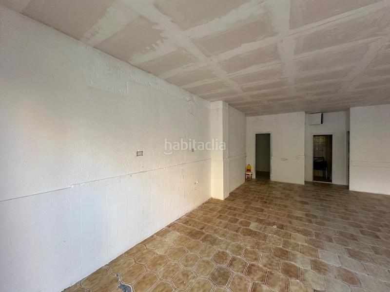 Foto 24409ef1-75c3-4845-9849-cd5a2c84c088. Local comercial a Barrio de Zaidín Granada