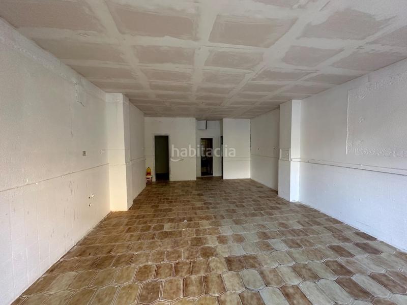 Foto d7e6d6ee-2e3a-4192-9cf1-bf32700c91bd. Local comercial a Barrio de Zaidín Granada