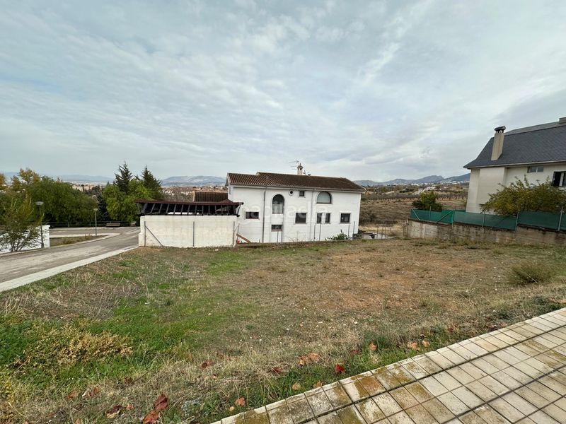 Foto 8bfa5b33-f170-461f-a603-991d719b9ea7. Terreny residencial a Gójar