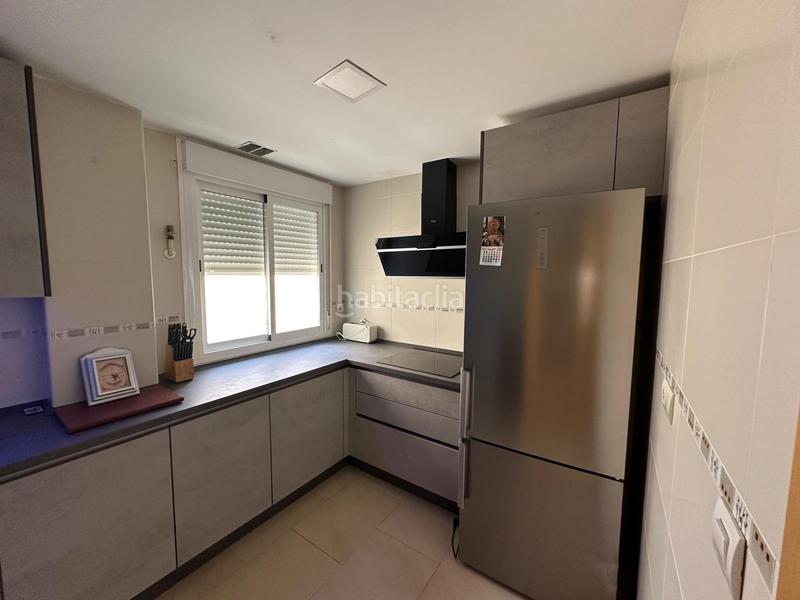 Foto 218ff784-facf-481e-a2bd-17a27015adc2. Location appartement avec parking dans La Zubia Ciudad Zubia (La)