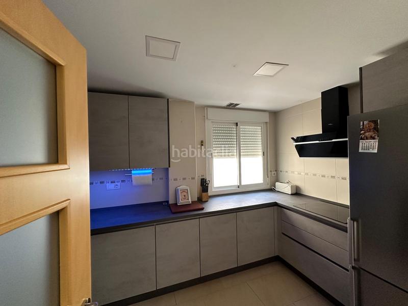 Foto 986afaf6-84ae-4373-9b82-f67f960a6e76. Location appartement avec parking dans La Zubia Ciudad Zubia (La)