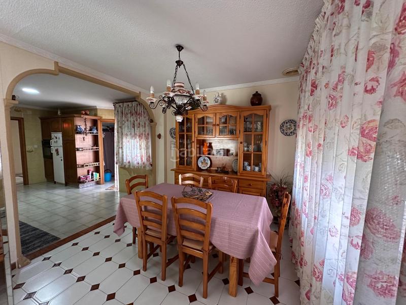 Foto 06c03e10-720a-43e5-918a-88b4002610a1. Chalet mit heizung parking pool in La Zubia Ciudad Zubia (La)