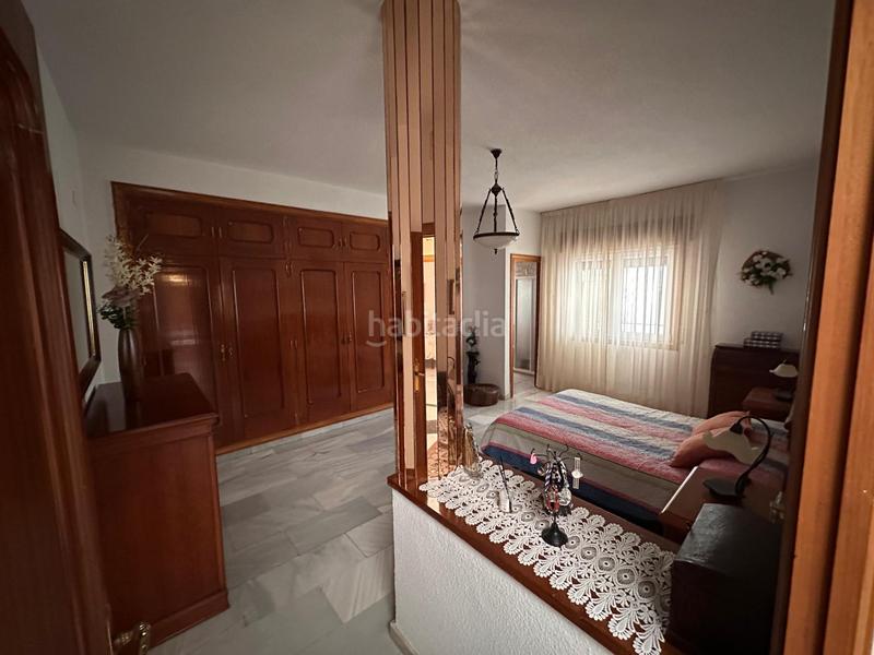 Foto bfbc1102-68f8-49e2-9e49-84895aebff8a. Chalet mit heizung parking pool in La Zubia Ciudad Zubia (La)