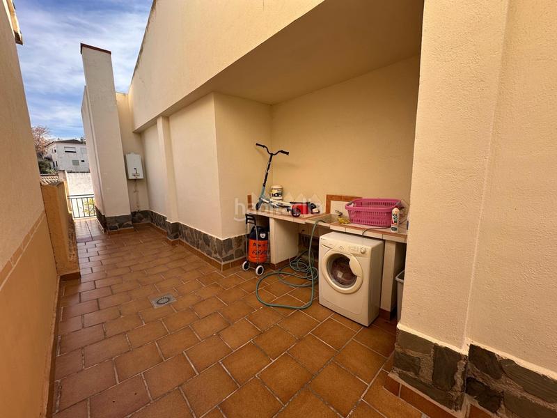 Foto d428edba-20a7-4508-a8e2-99ed175b7468. Chalet mit heizung parking pool in La Zubia Ciudad Zubia (La)