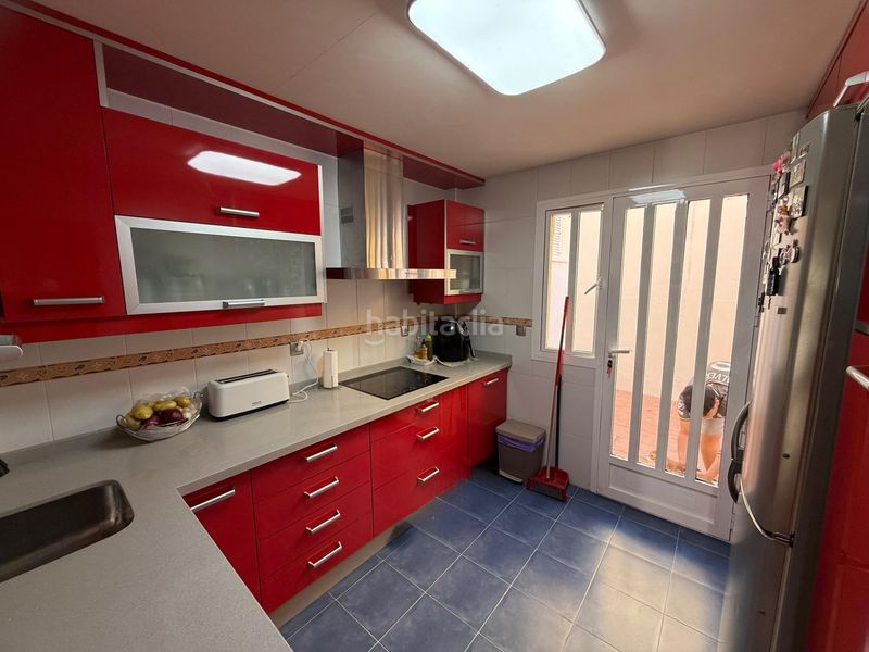 Foto 470c268a-aaf7-4bca-9e4d-9a05d9e8cd6a. Casa adossada amb calefacció aparcament a Gójar