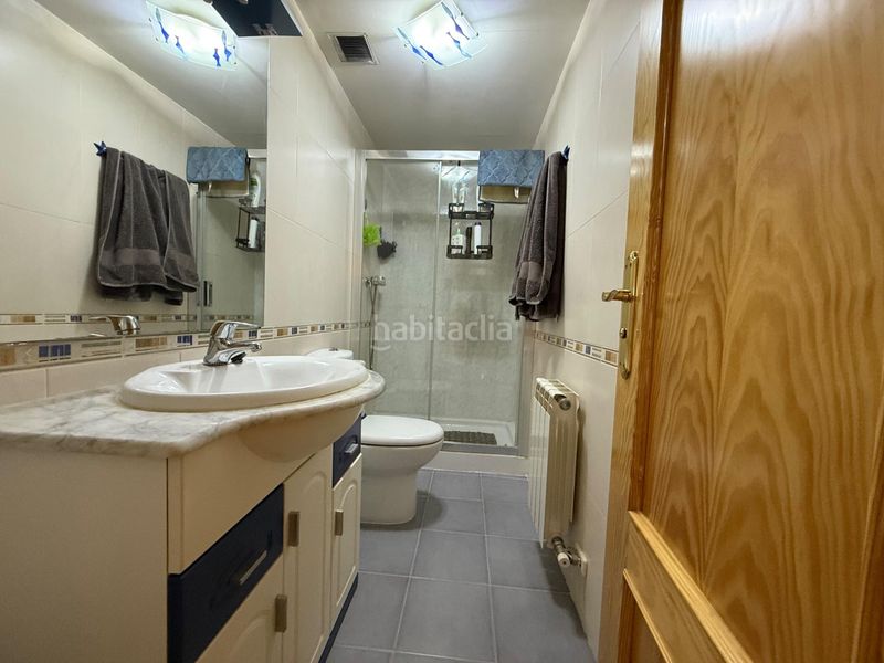 Foto bd8e7c6e-e4be-4700-bb0a-13a731d167e1. Casa adossada amb calefacció aparcament a Gójar