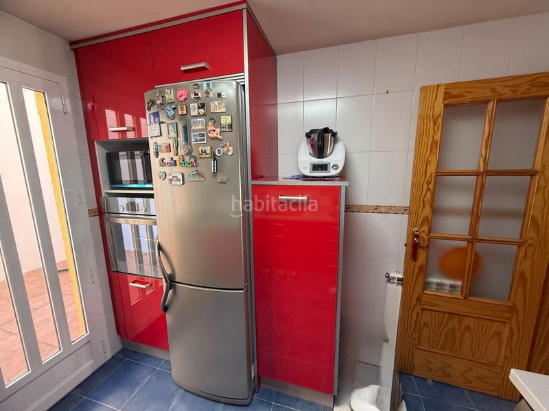 Foto d9c4da9a-c046-4010-8082-86a548207ef6. Casa adossada amb calefacció aparcament a Gójar