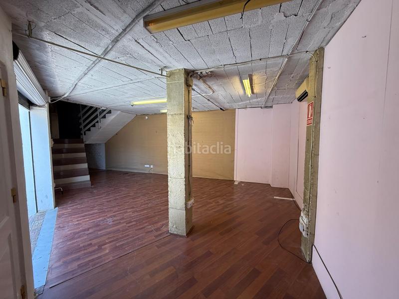 Foto b35f8777-678f-4fc3-90d5-716a80b0e56f. Alquiler local comercial  en alquiler en la zubia en Zubia (La)