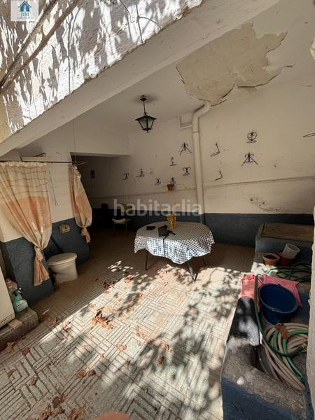 Foto 2cb3bfd9-fed7-46c4-b1b8-b2fc485ec8e8. Masia amb aparcament a Gójar