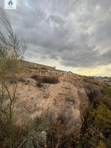 Foto f5d0c014-2014-4073-a95e-14a0375a112b. Terreny residencial a Altos de la Zubia Zubia (La)