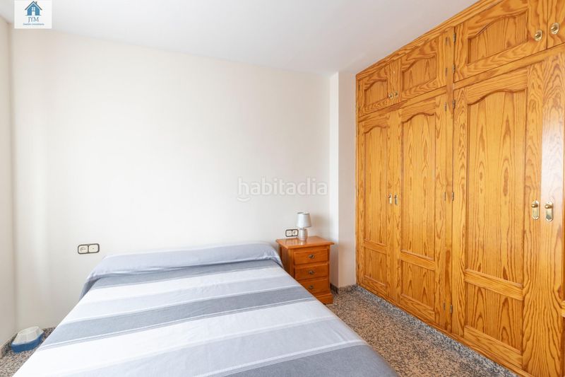 Foto 3d3579bc-ecef-4142-bddf-3eb337d35ced. Casa adossada amb calefacció aparcament a Huétor Vega