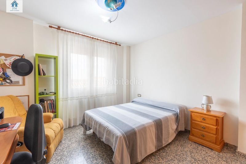 Foto 7699befe-a713-4378-a098-e09ff86c4494. Casa adossada amb calefacció aparcament a Huétor Vega