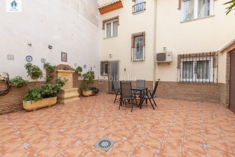 Foto c804a00c-9677-46d1-8b09-72a5a46830aa. Casa adossada amb calefacció aparcament a Huétor Vega