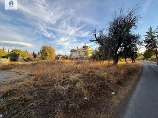 Terreno residencial en La Zubia Ciudad. Parcela en venta en la zubia