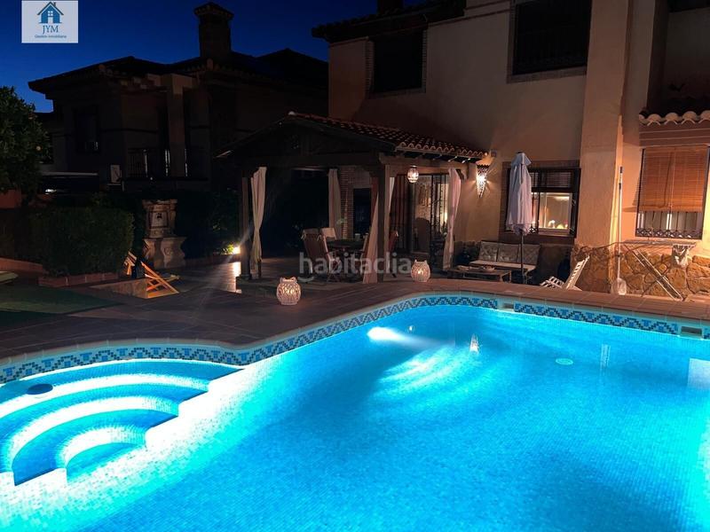 Foto 4ff642dd-f156-4f9a-8c07-9443da2ecc10. Chalet avec chauffage parking piscine dans La Zubia Ciudad Zubia (La)