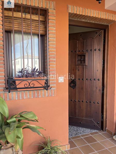 Foto 6804bca6-e8bd-4d09-8371-84639fa278fc. Chalet avec chauffage parking piscine dans La Zubia Ciudad Zubia (La)