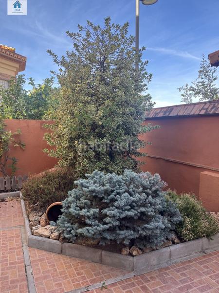 Foto fc62aae3-047c-43f9-8de7-addb59925d93. Chalet avec chauffage parking piscine dans La Zubia Ciudad Zubia (La)