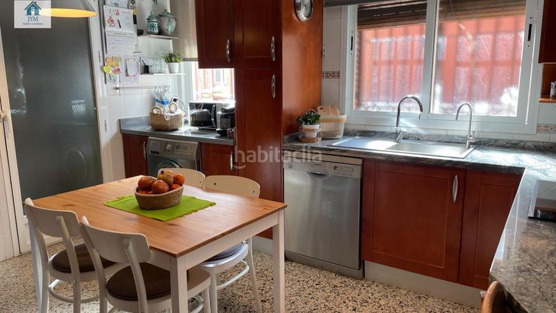 Foto fd229cba-9b2c-4ea0-aa31-19e88c21a0fe. Chalet avec chauffage parking piscine dans La Zubia Ciudad Zubia (La)