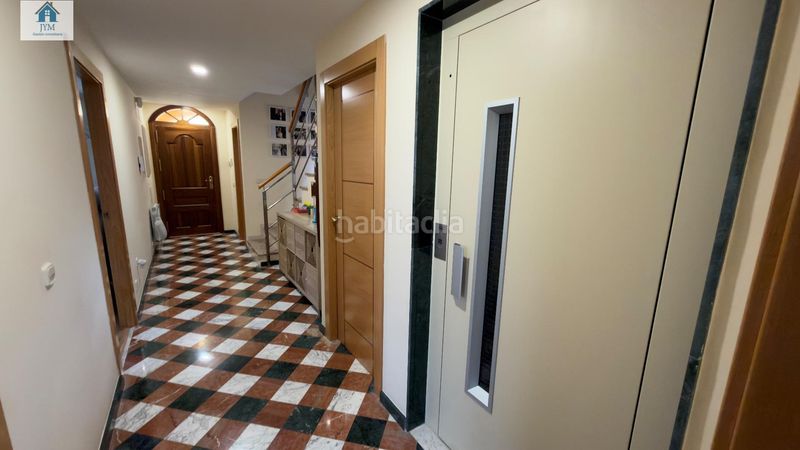 Foto cb5e71d6-ebba-45f6-abf9-7e49cf8bdbcc. Chalet  independiente a la venta en cajar. en Cájar