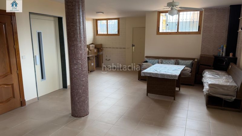 Foto d3c47c4b-b2cf-4a27-bb00-9be56bcf01d7. Chalet  independiente a la venta en cajar. en Cájar