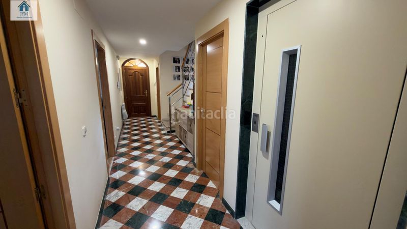 Foto dca7b1ca-9ec5-4dd0-89c3-fe2cb3bec780. Chalet  independiente a la venta en cajar. en Cájar