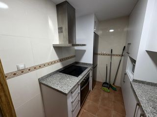 Affitto Appartamento in La Zubia Ciudad. Alquiler de piso en la zubia