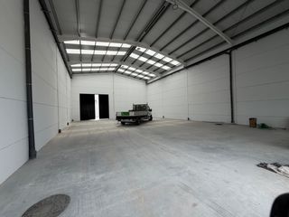Miete Fabrikhalle in La Zubia Ciudad. Alquiler de nave industrial en polígono alshur a estrenar.