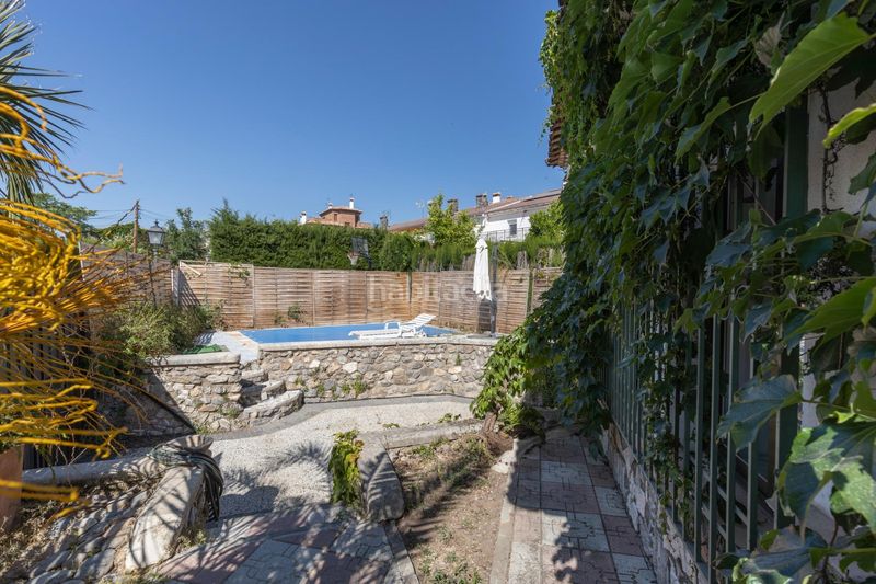 Foto 4736a1c5-7b74-44a3-b2d2-fa00e286a831. Casa amb aparcament piscina a Cájar