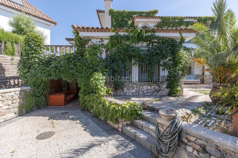 Foto dfad75a8-b43f-4c3f-b9f2-2a122593cd0c. Casa amb aparcament piscina a Cájar